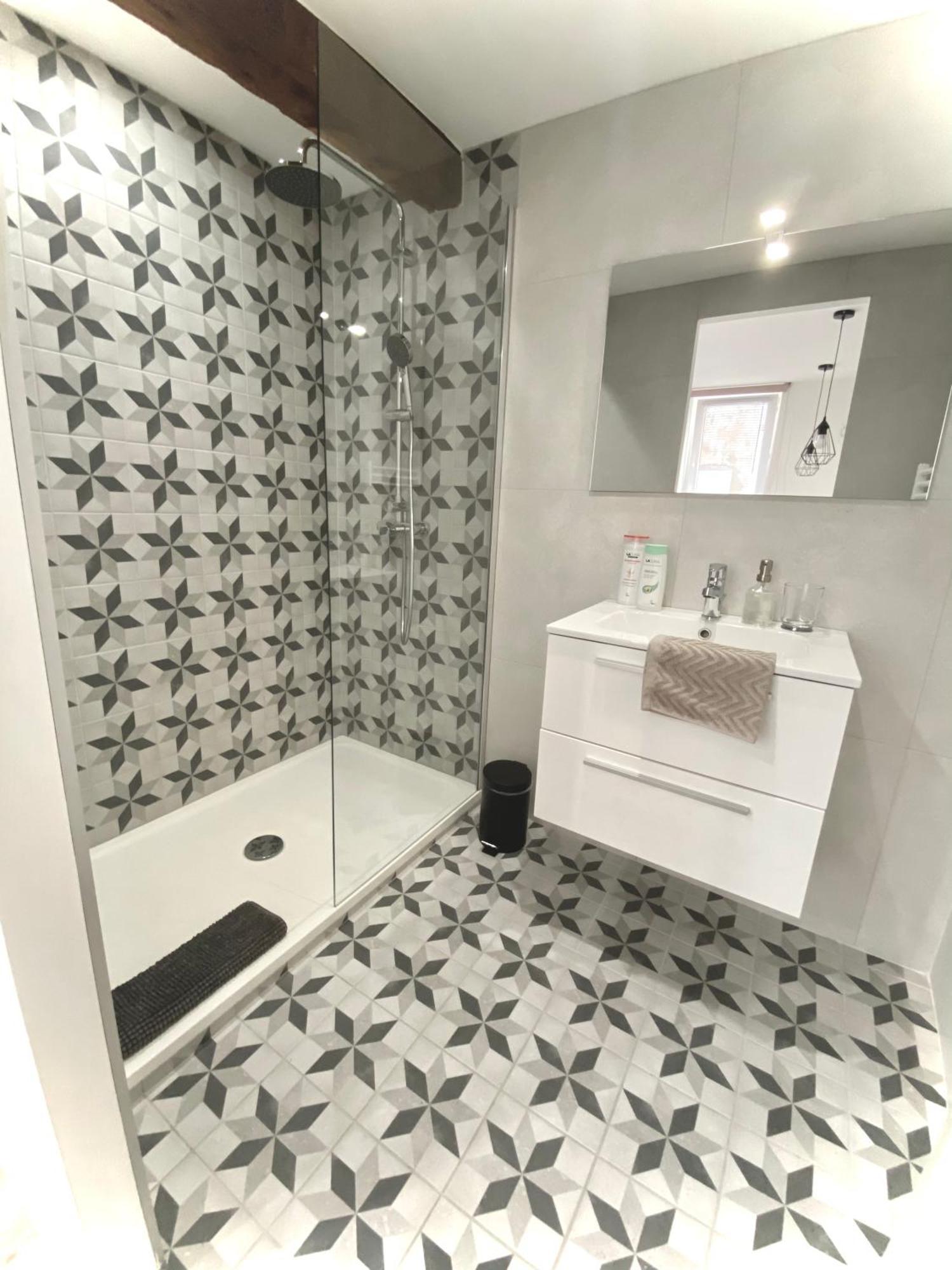 Relax & Cosy Saint Just Saint Rambert Apartment Екстериор снимка